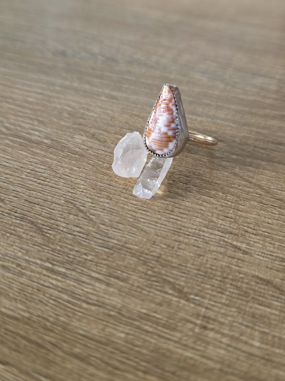 Handcrafted Brown Shell Teardrop Ring